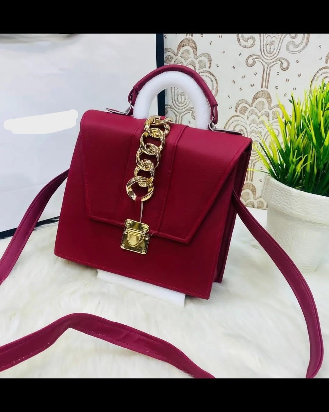 Ladies Leather & Gold Fashion Bag