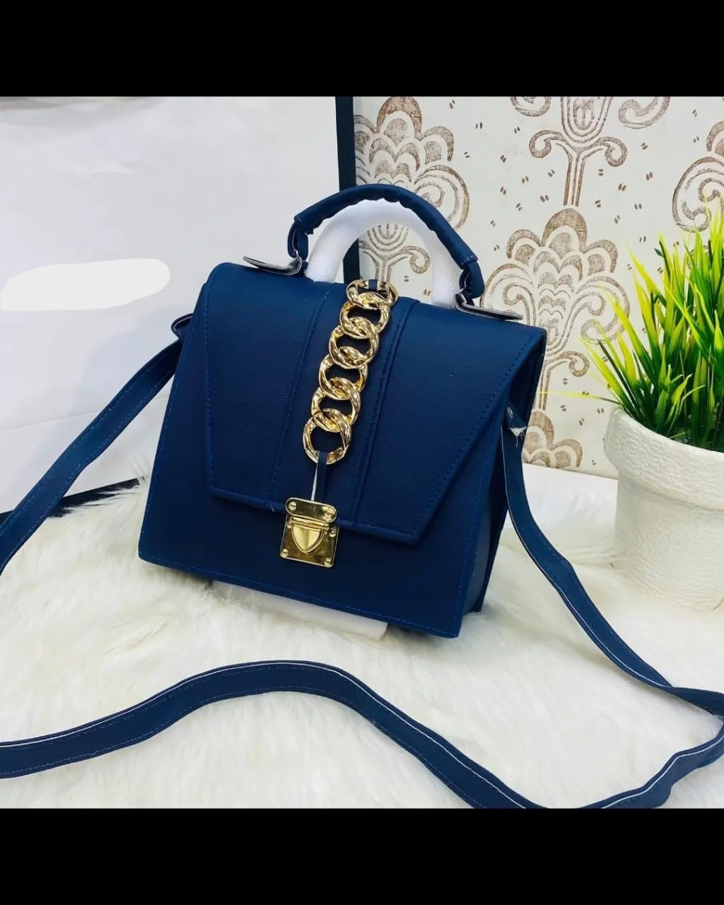 Ladies Leather & Gold Fashion Bag